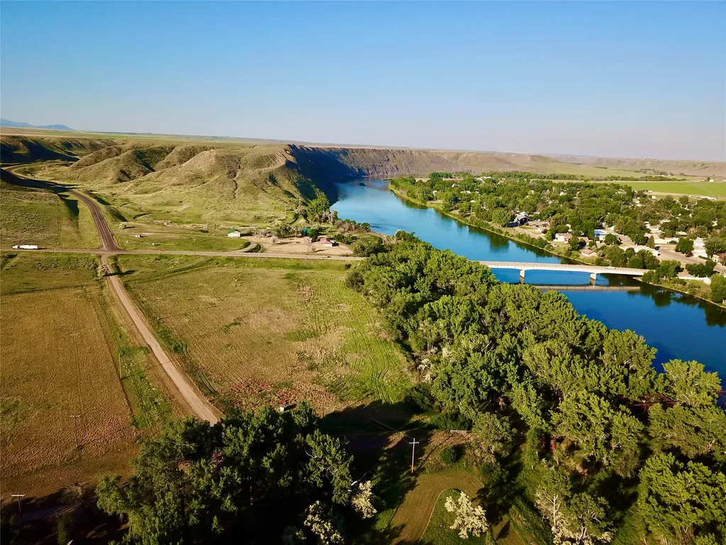 2520 Mt Highway 80 Fort Benton MT 59442