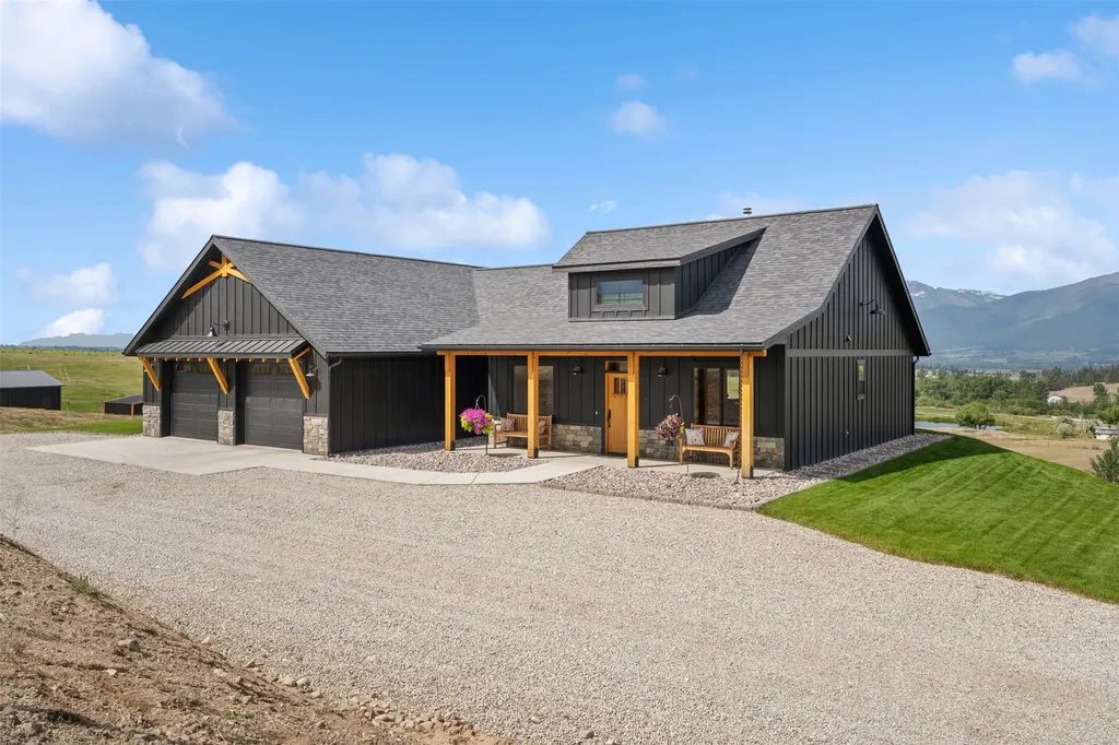 559 Stage Springs Lane Stevensville MT 59870