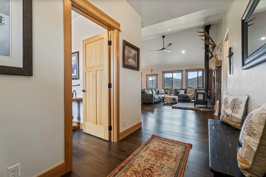 559 Stage Springs Lane Stevensville MT 59870