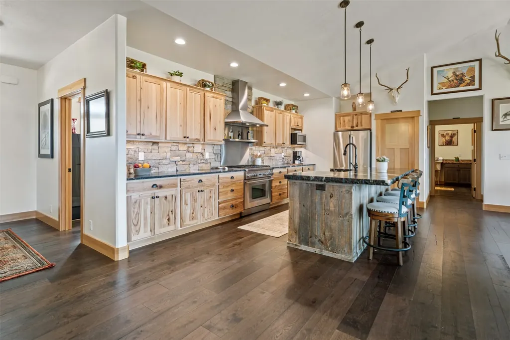 559 Stage Springs Lane Stevensville MT 59870