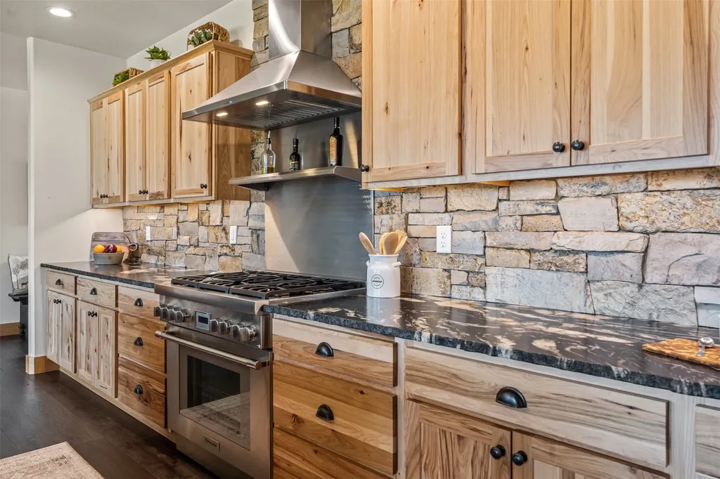 559 Stage Springs Lane Stevensville MT 59870
