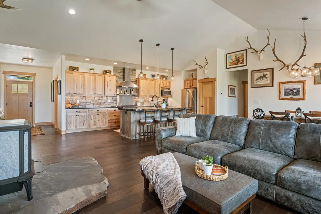 559 Stage Springs Lane Stevensville MT 59870