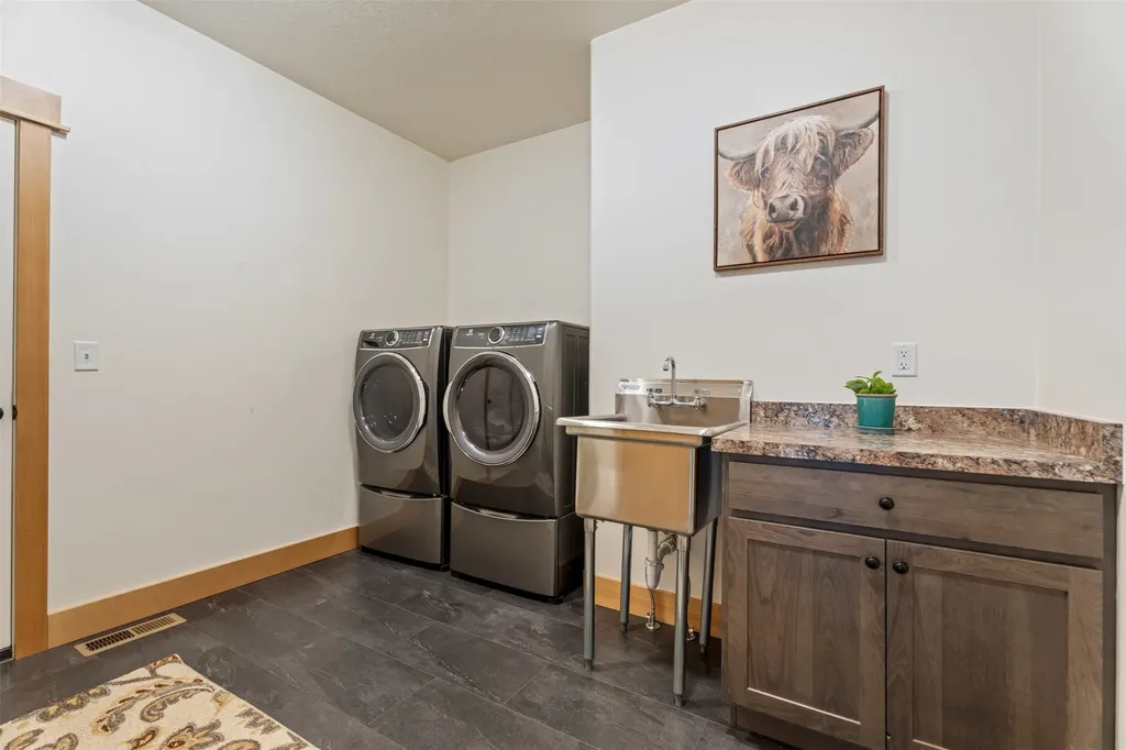559 Stage Springs Lane Stevensville MT 59870