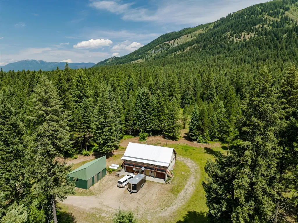 90 Ocallahan Lane Trout Creek MT 59874