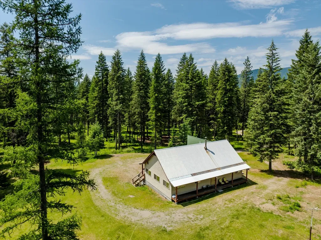 90 Ocallahan Lane Trout Creek MT 59874