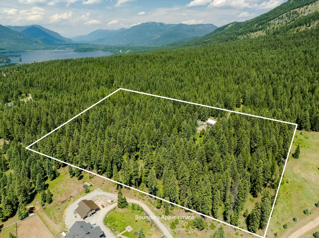 90 Ocallahan Lane Trout Creek MT 59874