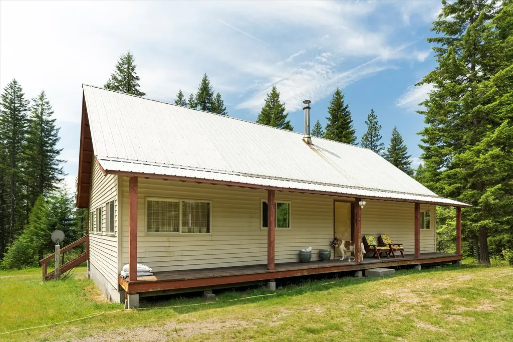 90 Ocallahan Lane Trout Creek MT 59874