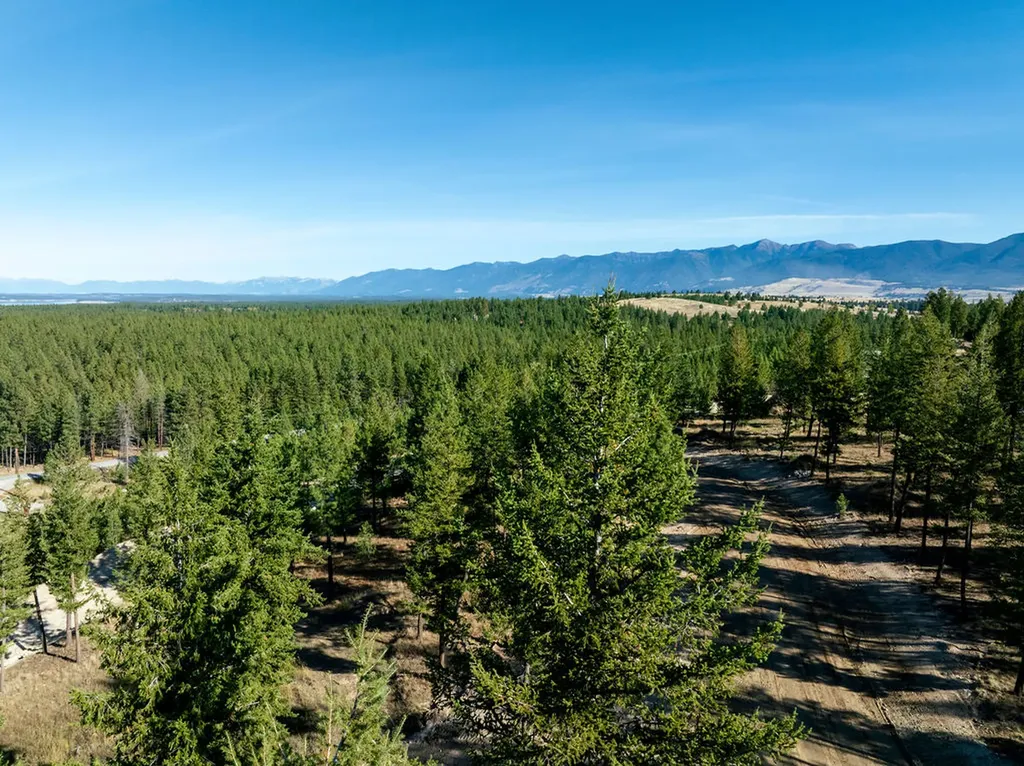 Lot 10 Lake Heights Eureka MT 59917