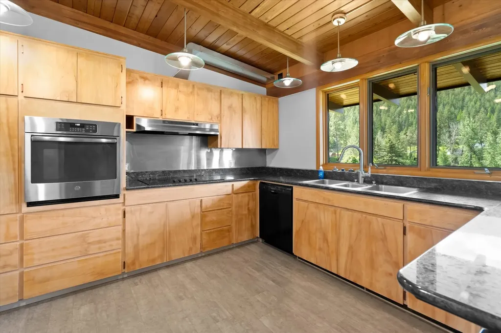 1695 Whalebone Drive Kalispell MT 59901