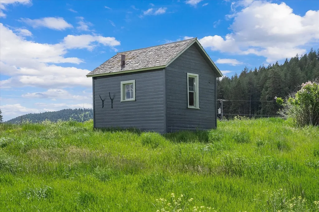 1695 Whalebone Drive Kalispell MT 59901