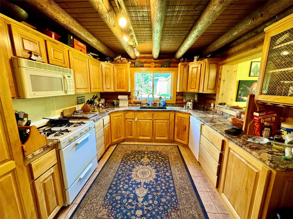 17 Twenty Peak Gulch Lane Trout Creek MT 59874