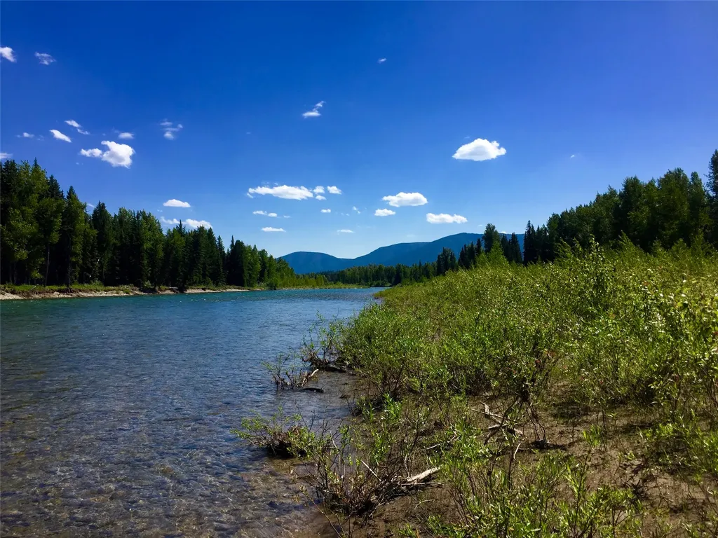 Nhn North Fork Road Polebridge MT 59928