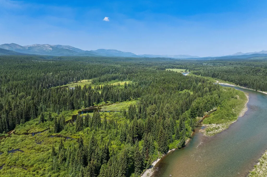 Nhn North Fork Road Polebridge MT 59928