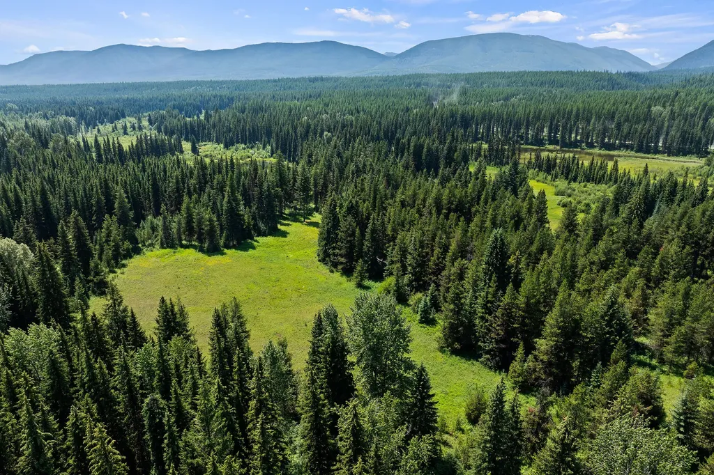 Nhn North Fork Road Polebridge MT 59928