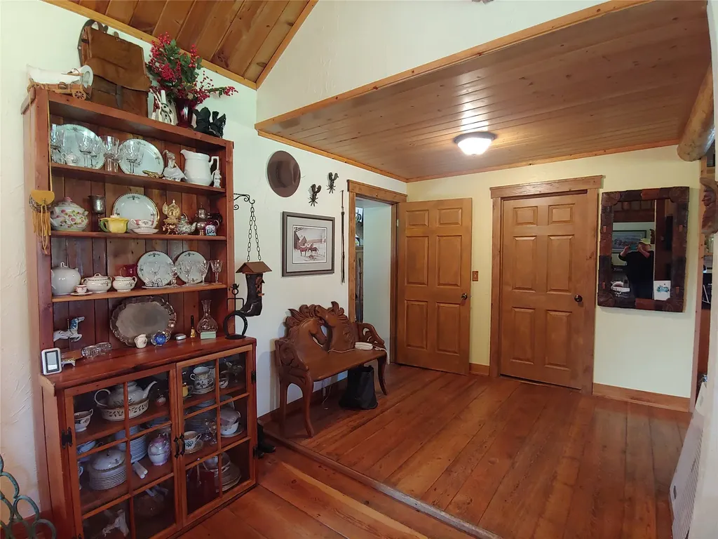 175 Gorman Lane Condon MT 59826