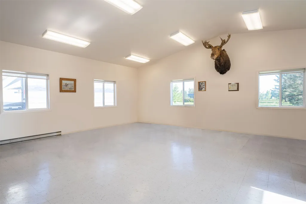 33989 Fox Road Polson MT 59860