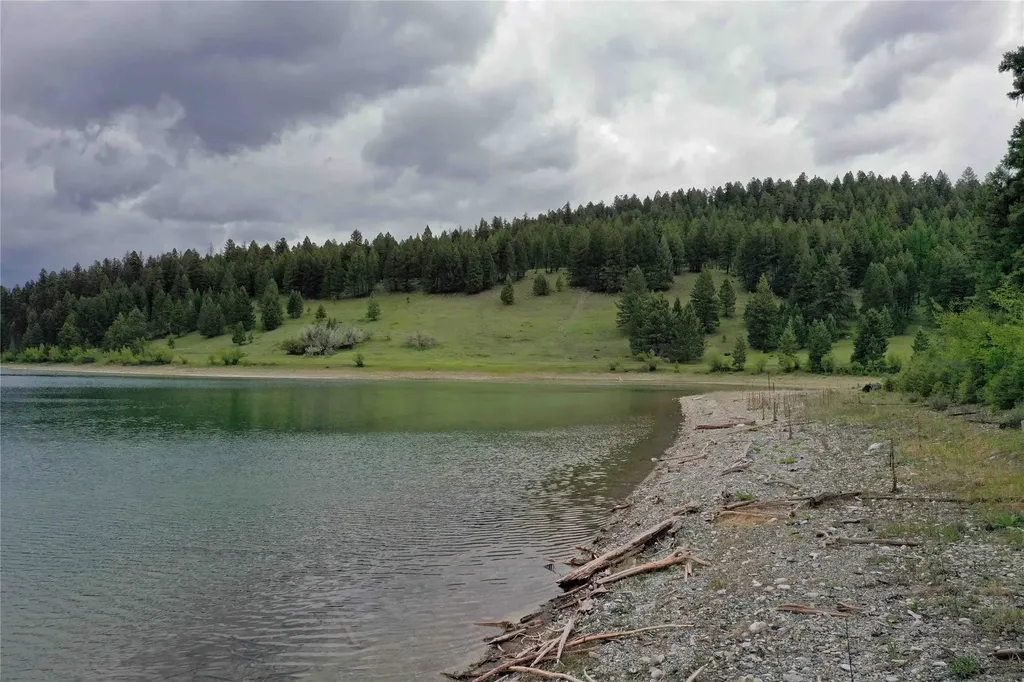 Nhn Ray Flanagan Lane Eureka MT 59917