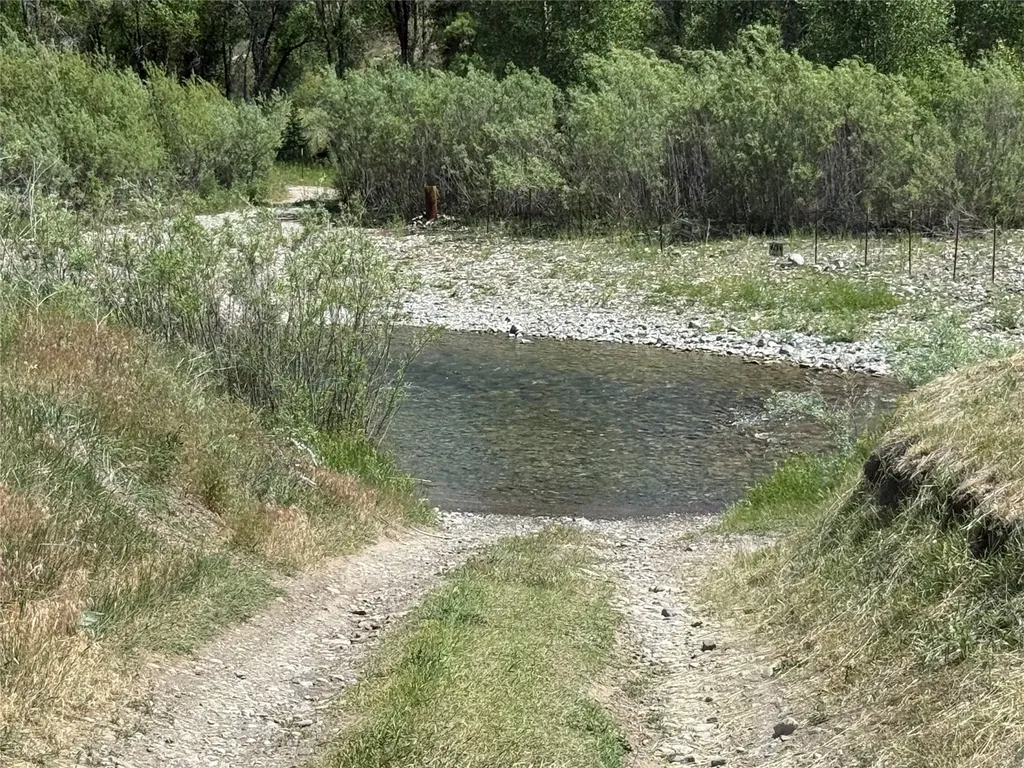 Tbd Powerline Road Cascade MT 59421