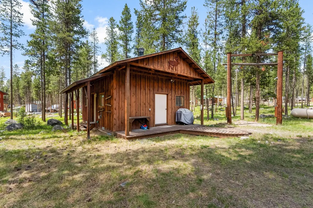 392 Leisure Lane Sula MT 59871