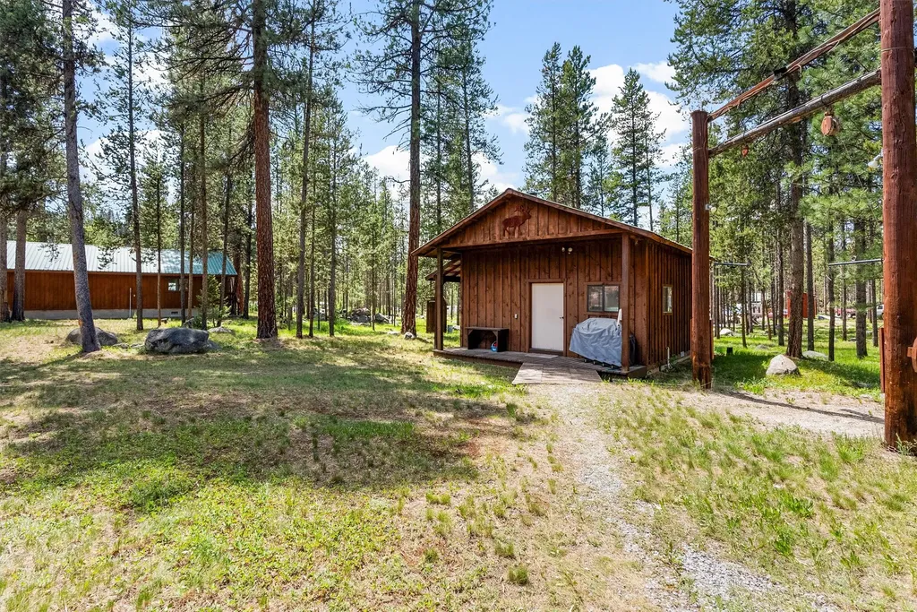 392 Leisure Lane Sula MT 59871