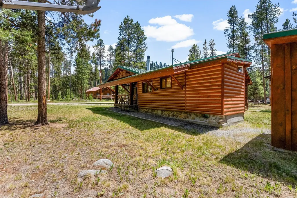 392 Leisure Lane Sula MT 59871
