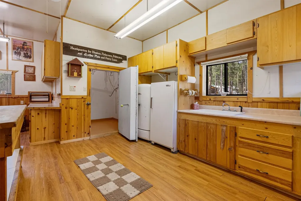 392 Leisure Lane Sula MT 59871