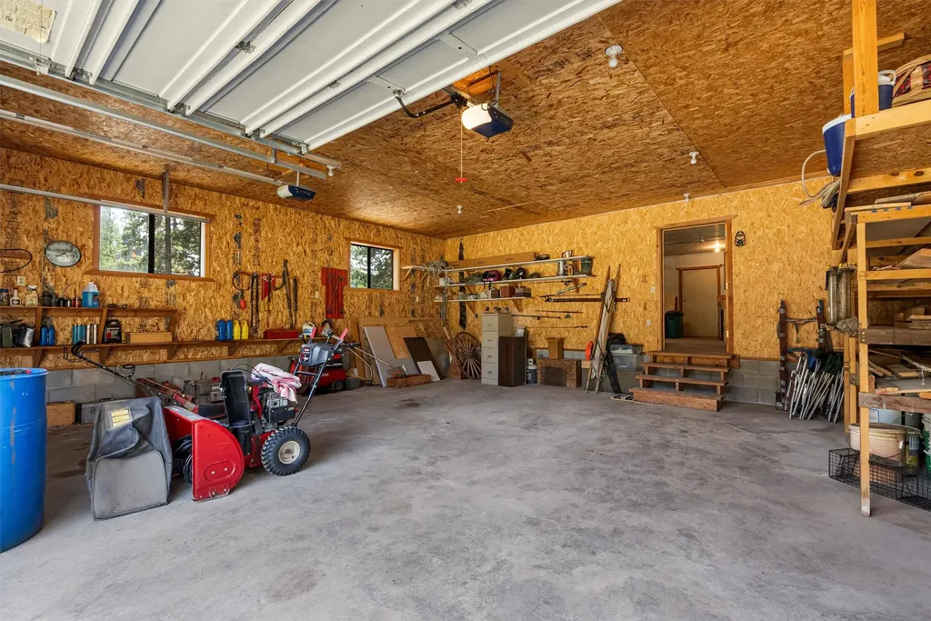 392 Leisure Lane Sula MT 59871