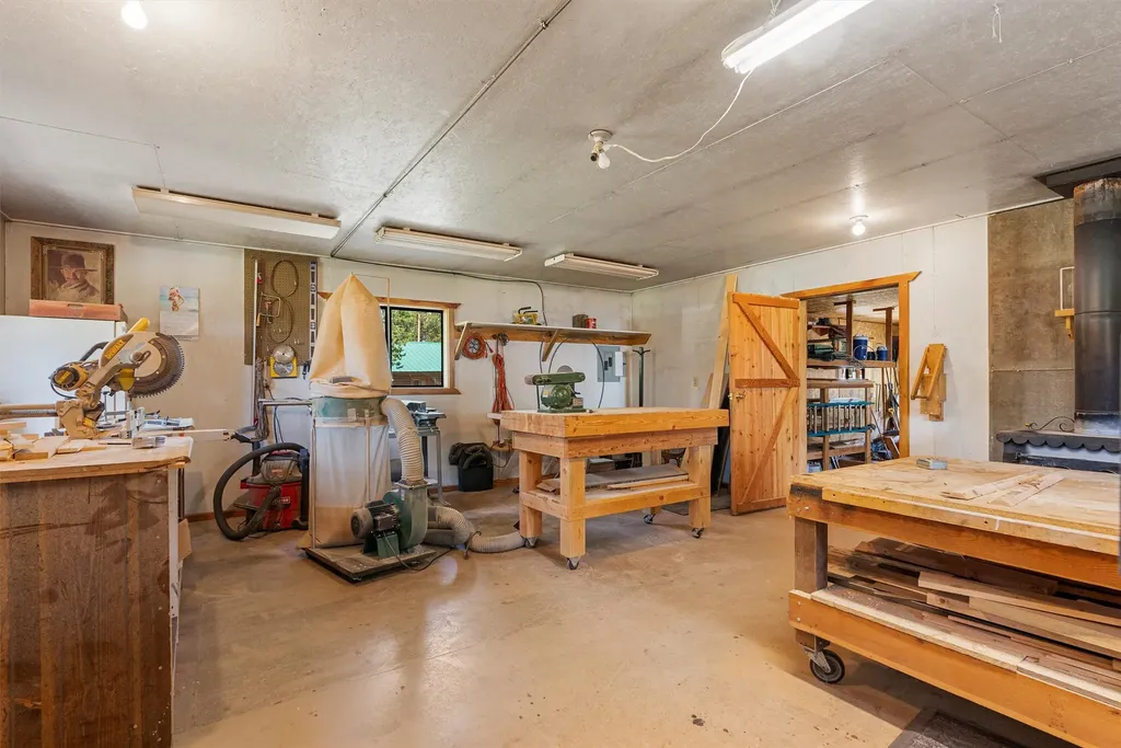 392 Leisure Lane Sula MT 59871