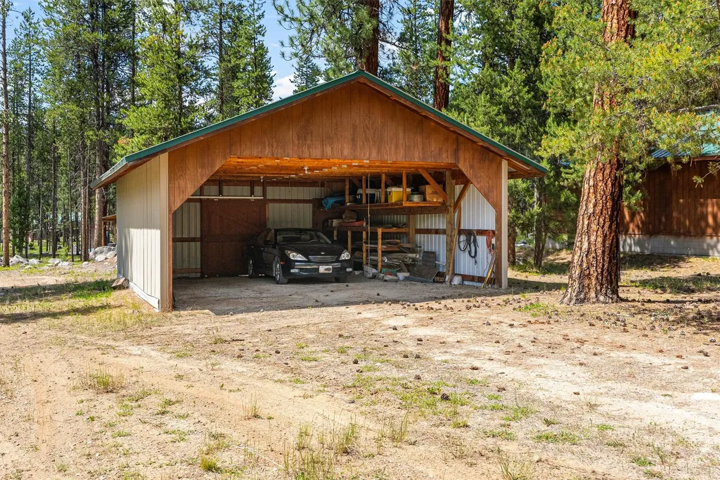 392 Leisure Lane Sula MT 59871