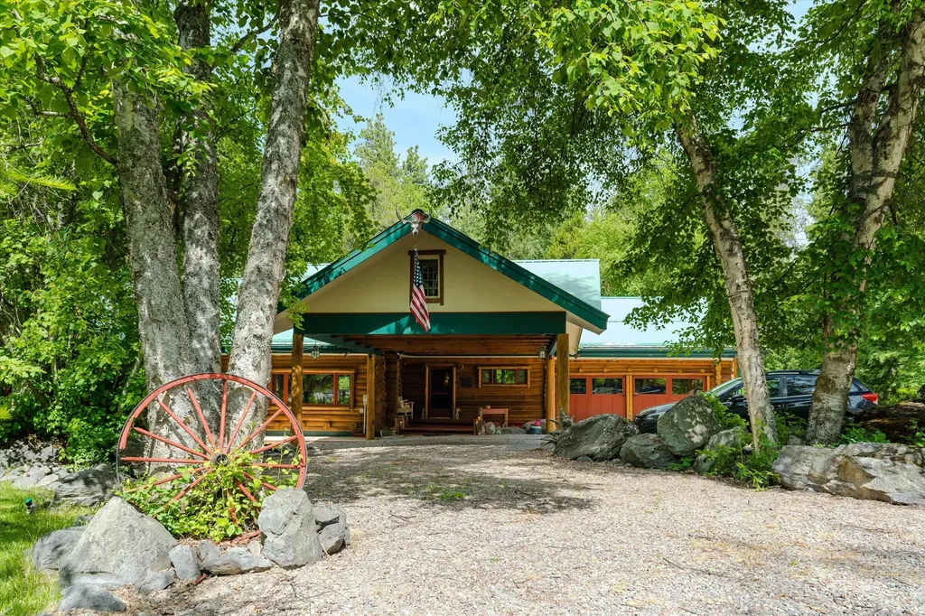677 Latigo Lane Bigfork MT 59911