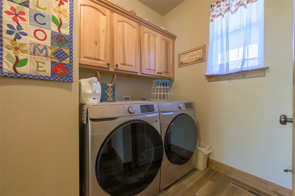 10487 Coulter Pine Street Lolo MT 59847