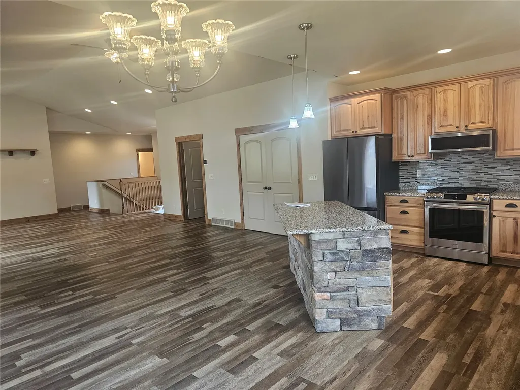 10487 Coulter Pine Street Lolo MT 59847