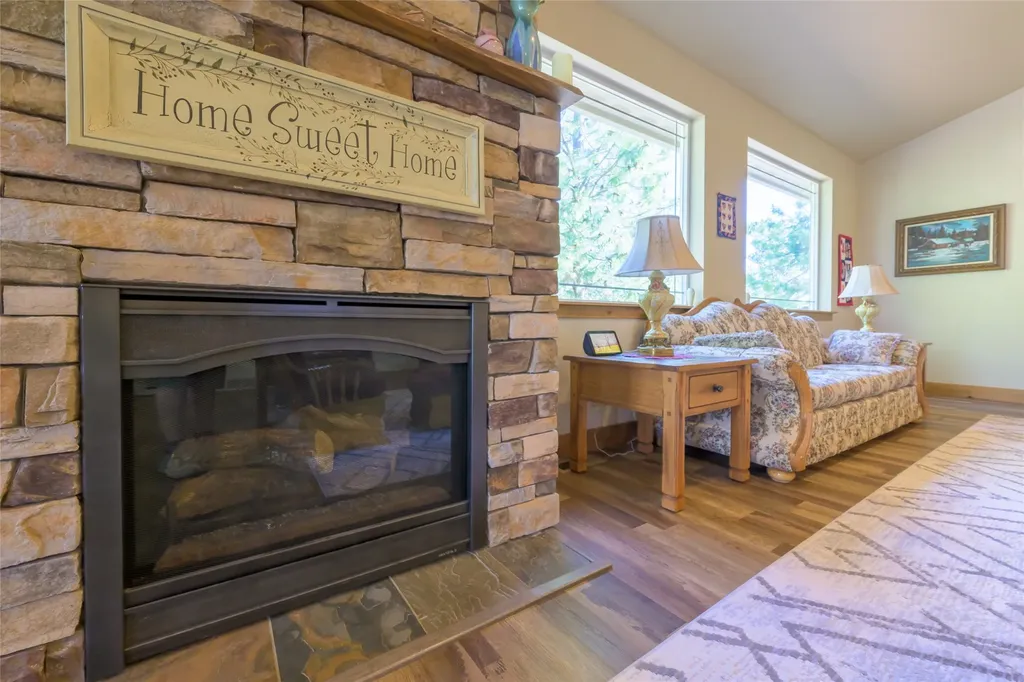 10487 Coulter Pine Street Lolo MT 59847