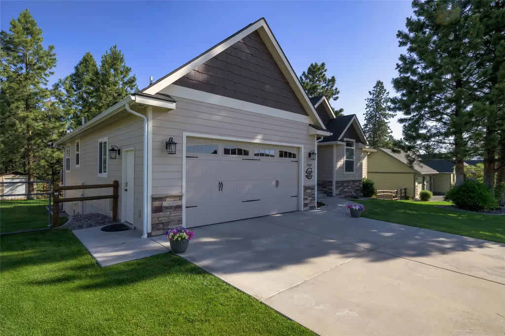 10487 Coulter Pine Street Lolo MT 59847