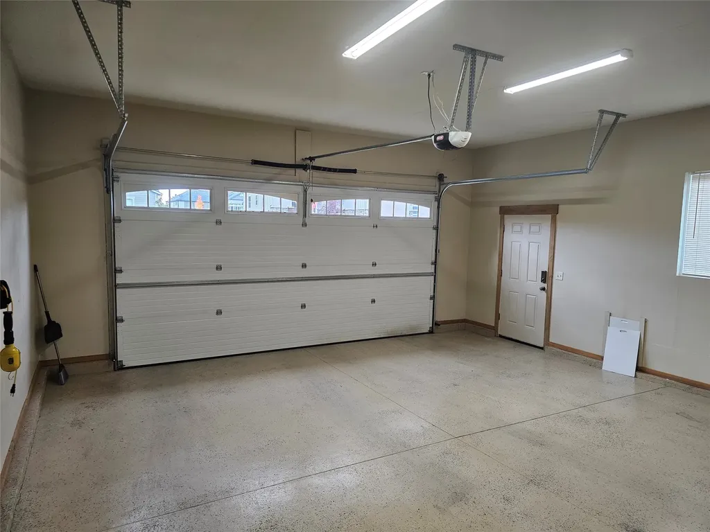 10487 Coulter Pine Street Lolo MT 59847