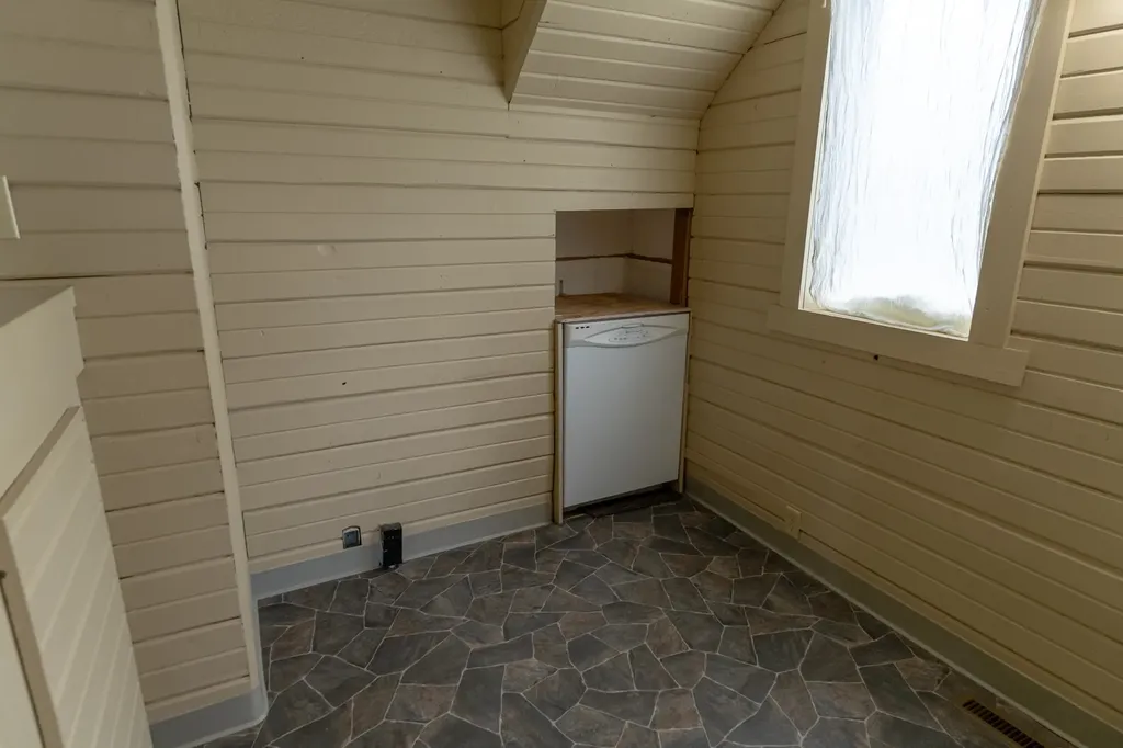 3 Microwave Hill Road Clancy MT 59634