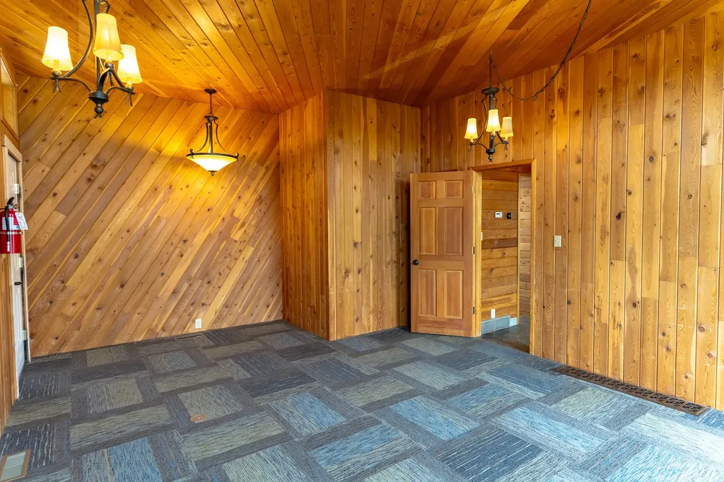 3 Microwave Hill Road Clancy MT 59634
