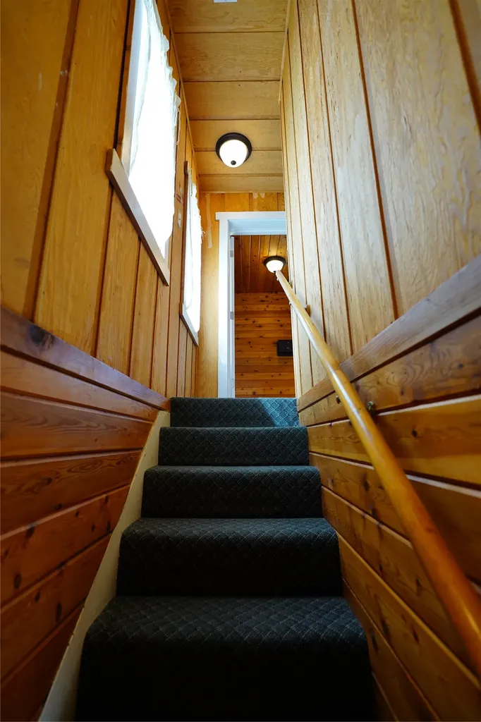 3 Microwave Hill Road Clancy MT 59634
