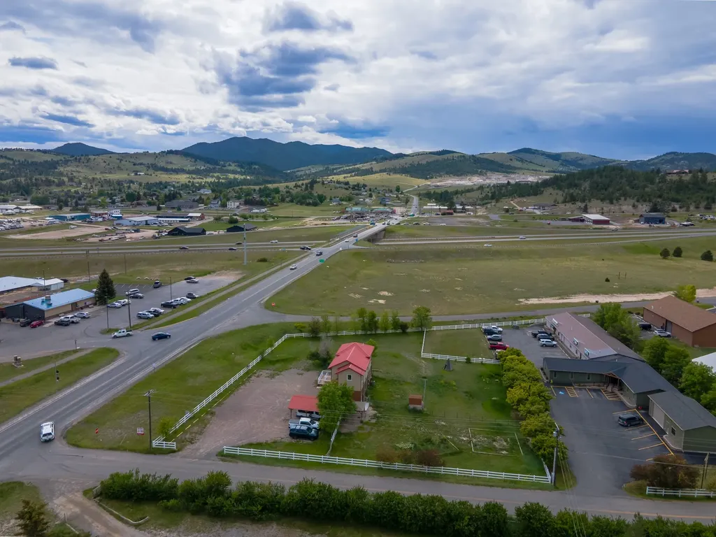 3 Microwave Hill Road Clancy MT 59634