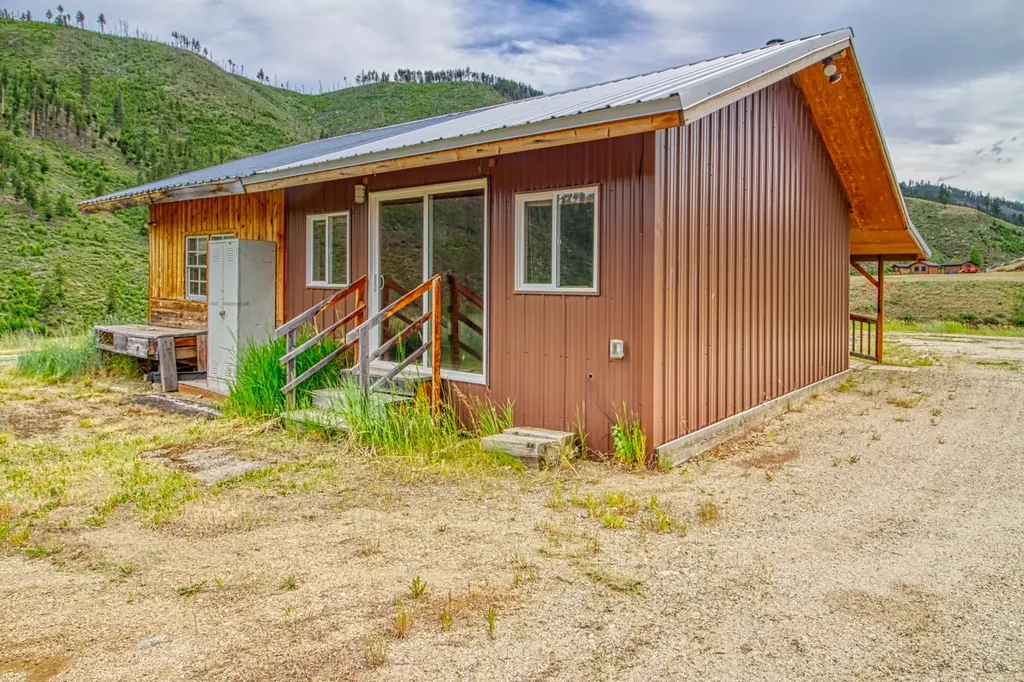 4310 Dugout Gulch Road Darby MT 59829