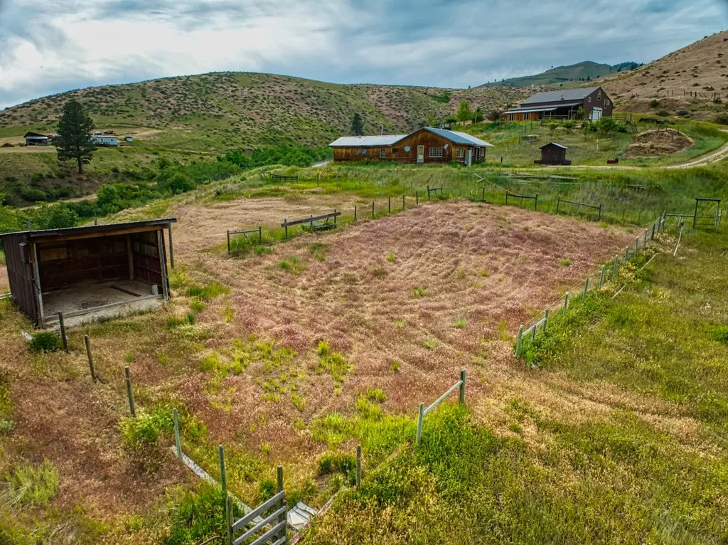 4310 Dugout Gulch Road Darby MT 59829