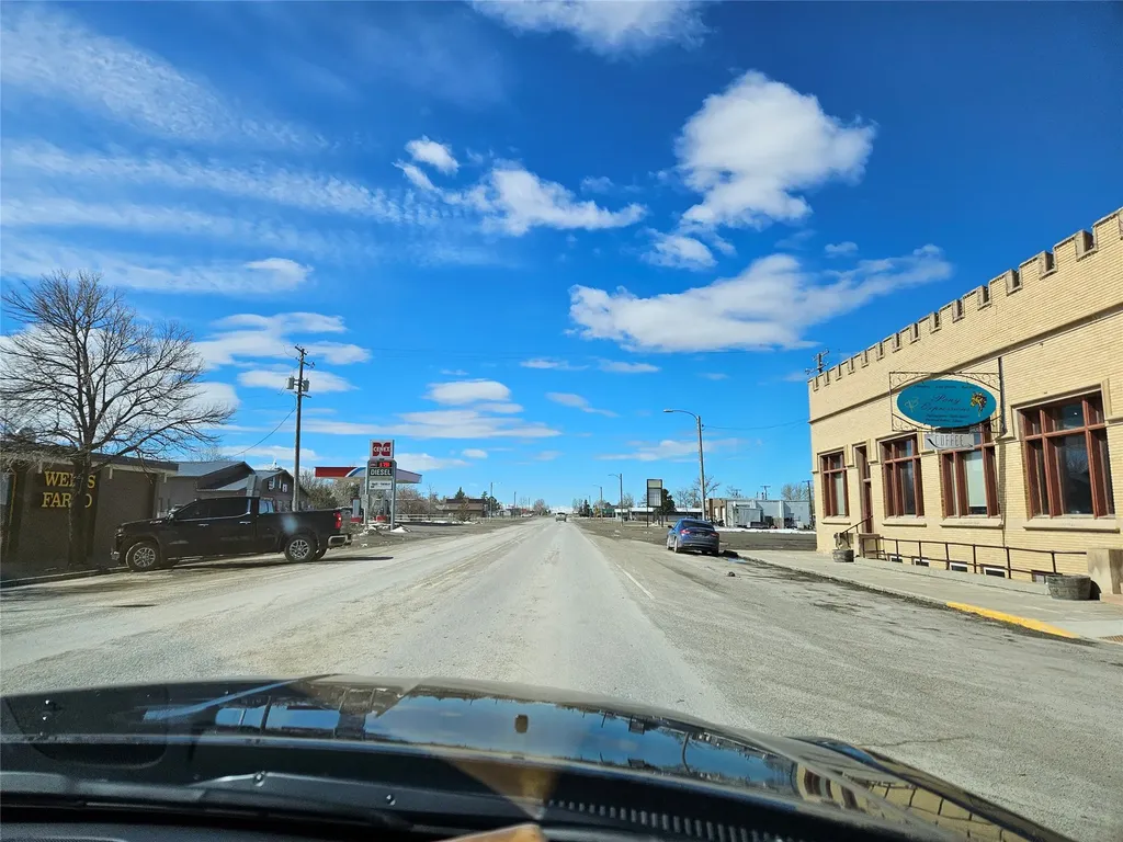 730 Iowa Avenue Valier MT 59486
