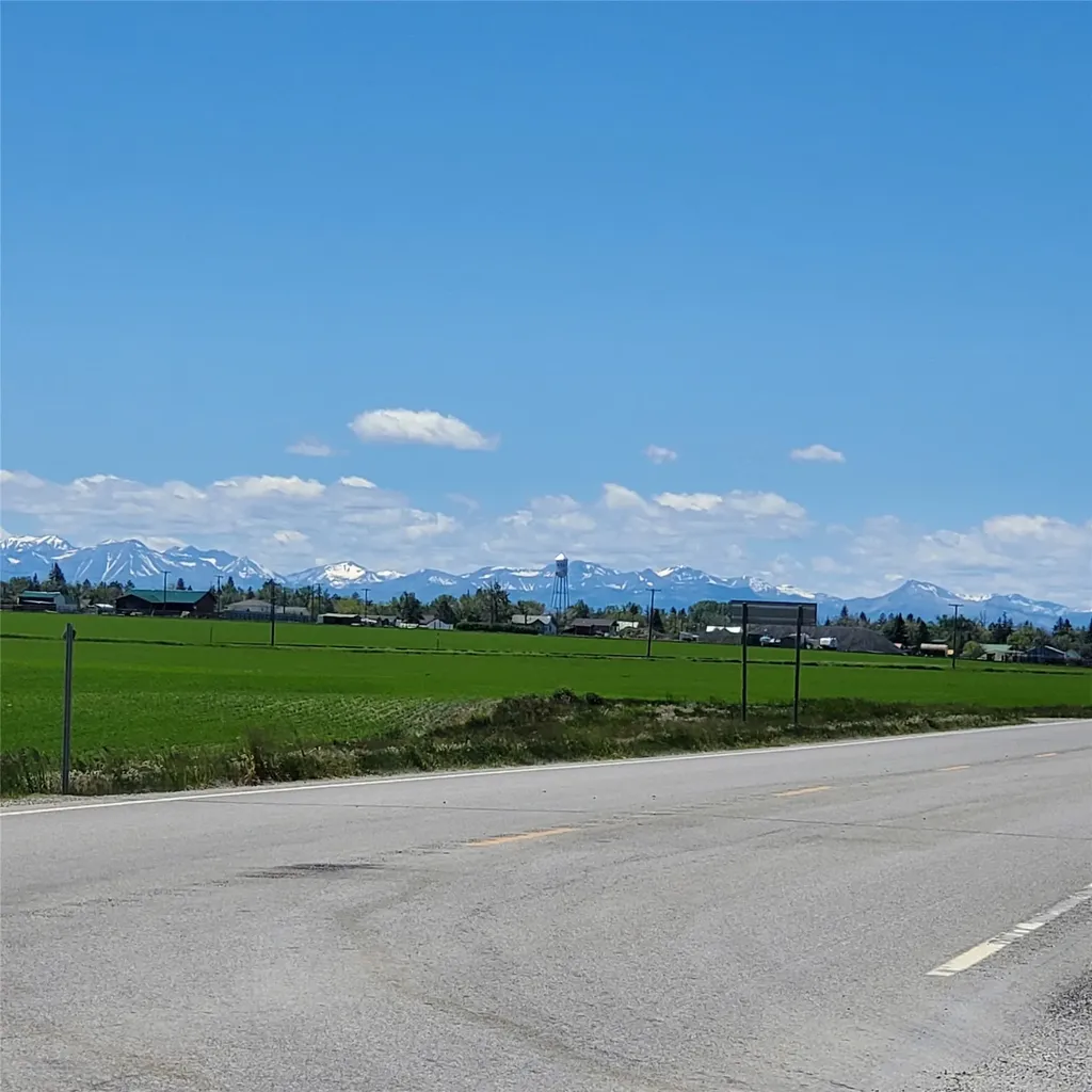 730 Iowa Avenue Valier MT 59486