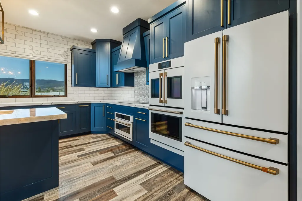 60951 Sparky Drive St Ignatius MT 59865