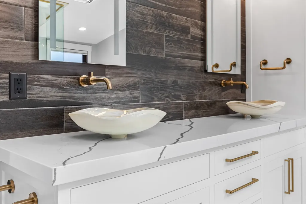 60951 Sparky Drive St Ignatius MT 59865