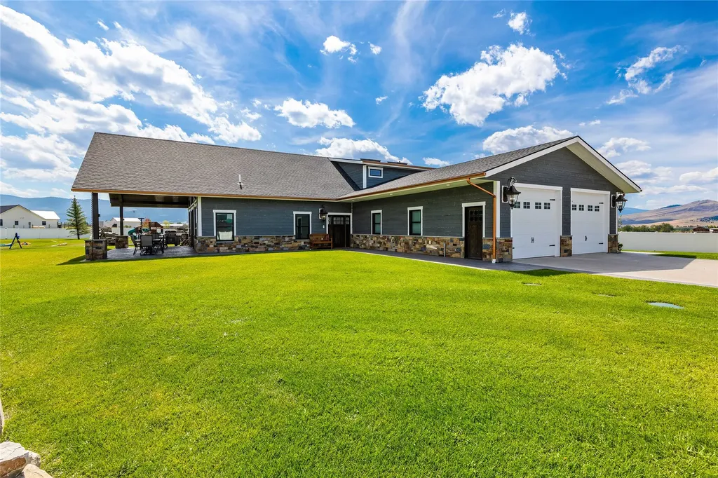 60951 Sparky Drive St Ignatius MT 59865