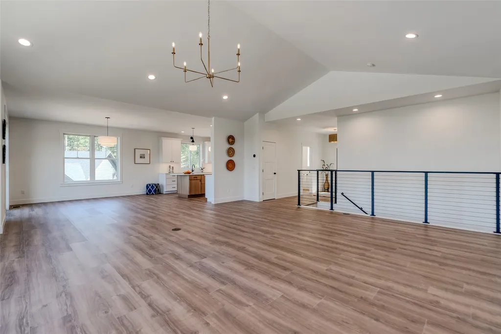 120 Bay Court Lakeside MT 59922