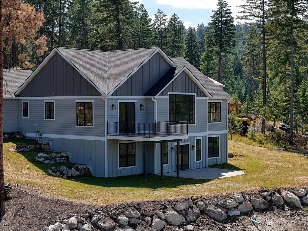 120 Bay Court Lakeside MT 59922