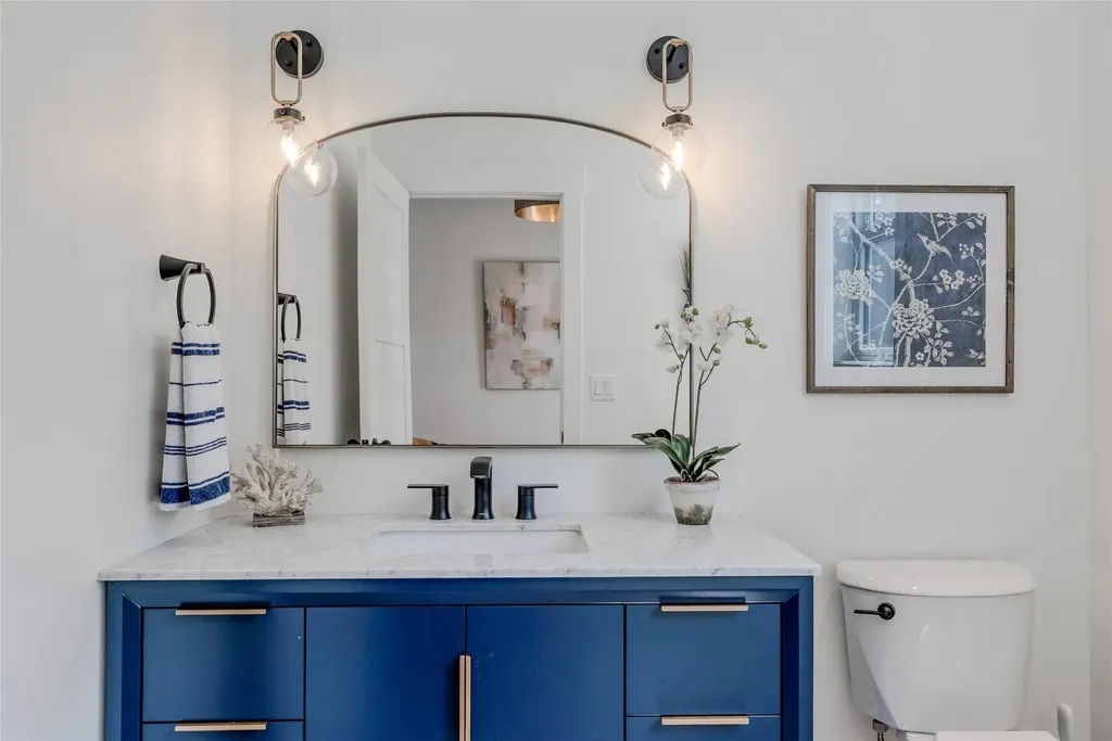 120 Bay Court Lakeside MT 59922