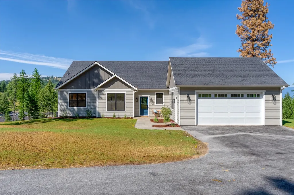 120 Bay Court Lakeside MT 59922